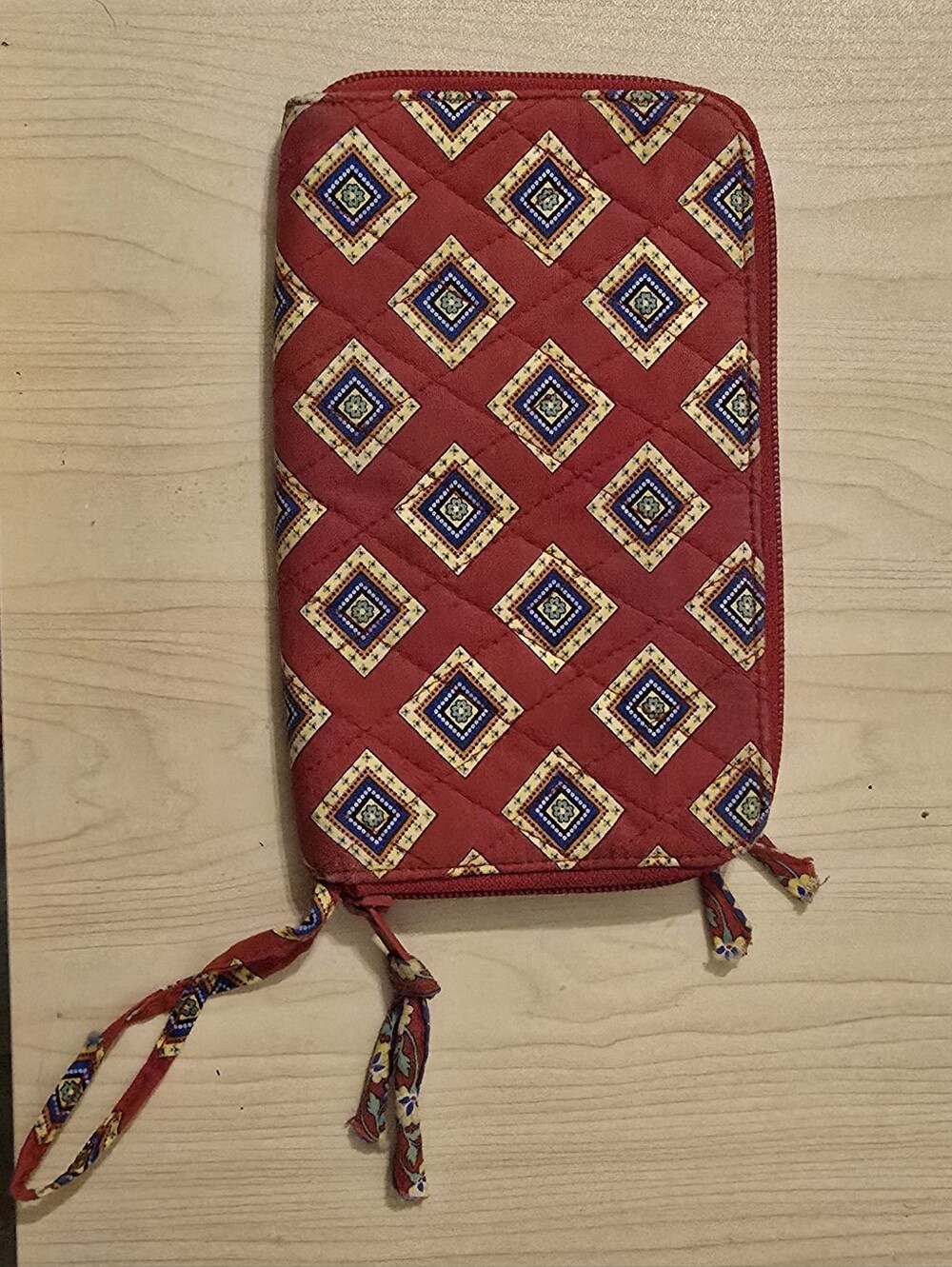 Vera Bradley Retired Rare Villa Red Wristlet Wallet